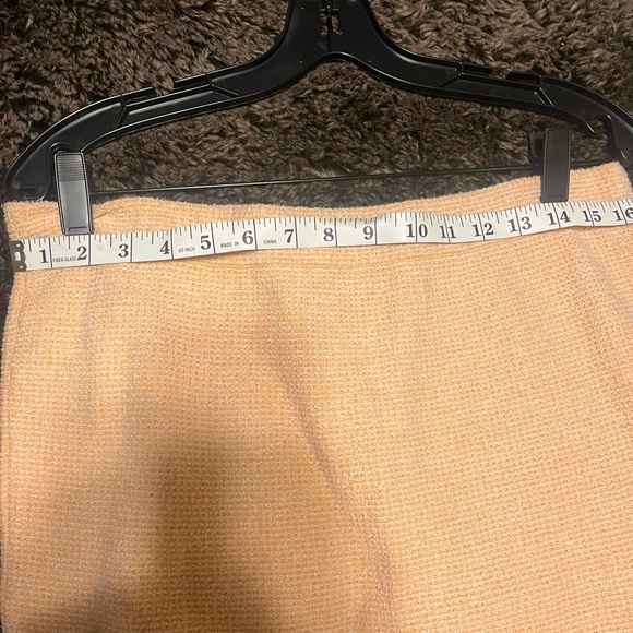 St. John’s Knit by Marie Gray suit - Picture 4 of 6